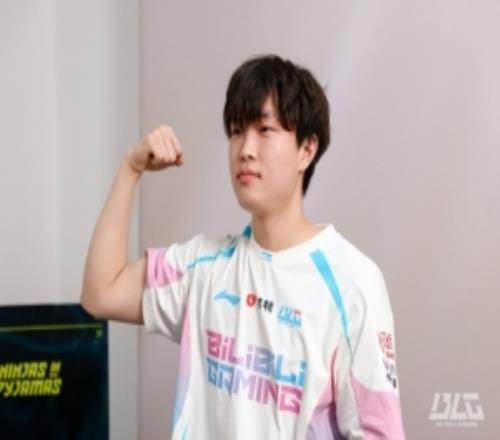 BLG發布戰勝NIP賽後返圖：乘勢而上！