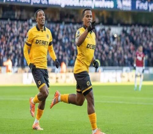 话题踢到20轮才取首胜狼队若能保级绝对是奇迹