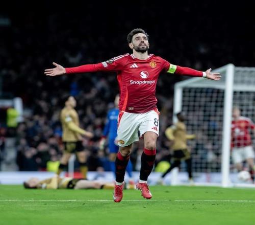 6年忠心遭踐踏！B費(fèi)開炮：曼聯(lián)想賣掉我一些人眼里只有錢