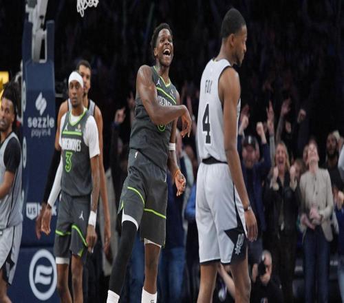 19分大逆转,爱德华兹准绝杀!森林狼对阵马刺5连胜化身文班克星