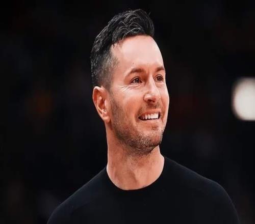 轰31+9+6!主动牺牲打无球,雷迪克感谢老詹,东契奇也说出心里话