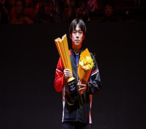 王楚欽：很慶幸現(xiàn)在的心理狀態(tài)，跟去年比就是兩個(gè)人