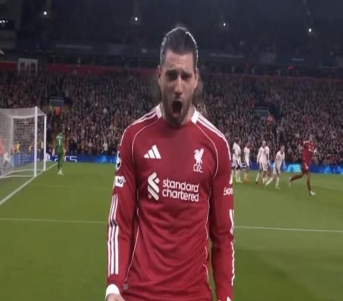 12球，索博斯洛伊追平职业生涯单赛季最多进球纪录