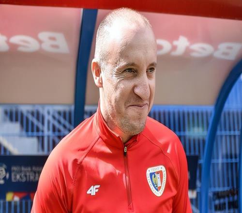 北京國安換帥不可避免，最熱門人選浮出水面，足協(xié)杯爭冠概率大增