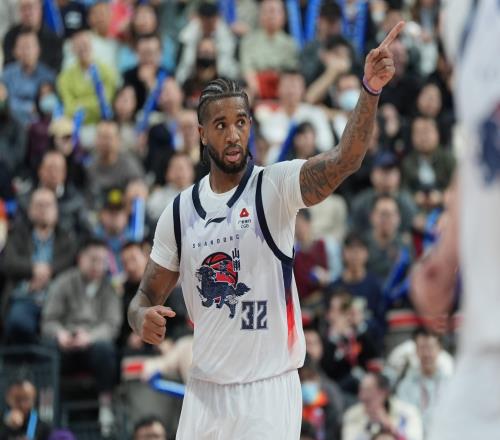 这一定是特别的缘分!邱彪复出再战南京,山东男篮有望冲击六连胜