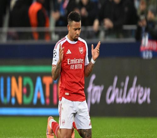 卡拉格:热苏斯比哲凯赖什更优秀,就不该让哲凯赖什再首发了