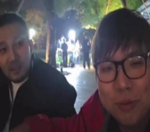 AJ和死亡宣告街头谈心!AJ吐槽天天被弹幕骂做什么都不被认可