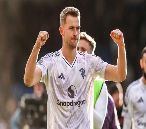 記者：德利赫特已進(jìn)行單獨(dú)訓(xùn)練，距離回歸合練為期不遠(yuǎn)