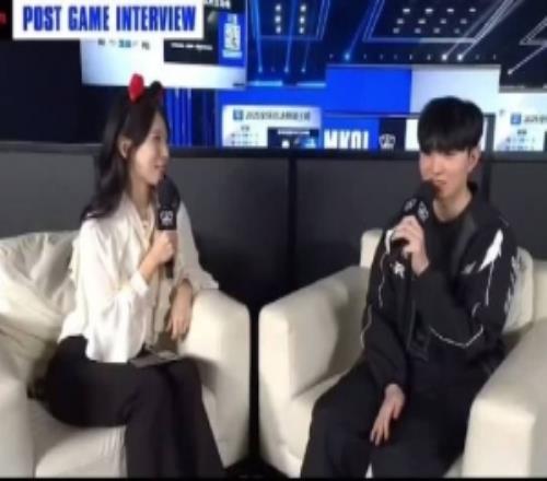 deokdam:我们备受期待时总会留下遗憾希望大家稍微不要那么期待