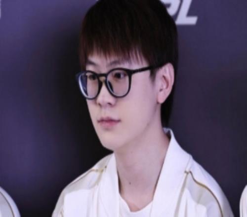 經紀人：轉會期除非你無限預算IGAD換jiaqi輔助meiko薪資打平