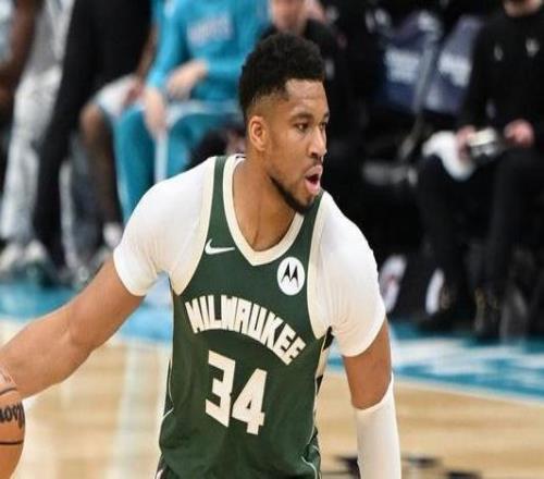 字母哥：不能指望一切自動(dòng)變好每一個(gè)回合都得自己去拼