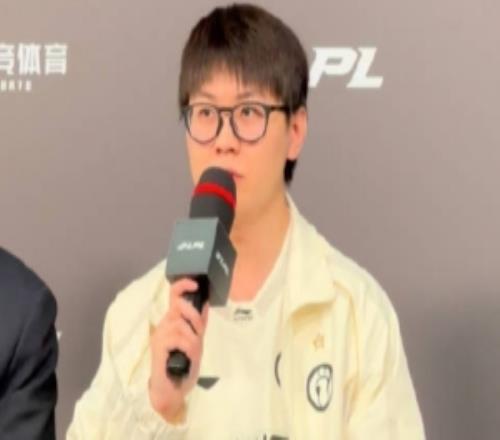 Meiko：Viper選手的風格沒有變化還是挺敢打的韋魯斯玩的挺好