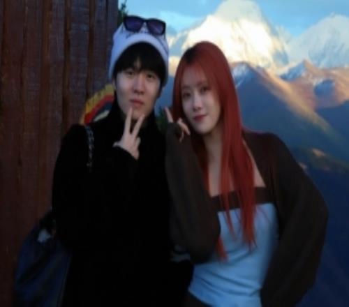 啥时候分的啊小钰25年11月还在和Rookie一起同游川西