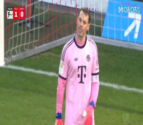 德甲主场龙发威,诺伊尔惊天失误,拜仁半场不丢球金身被破
