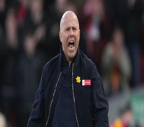 利物浦平局惹众怒,斯洛特帅位告急,杰拉德“随时待命”