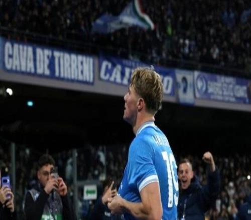 霍伊伦:进球是教练教跑位教的好