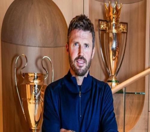 天空:卡里克早上751抵达卡灵顿,卡塞米罗和马奎尔最早到