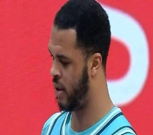 全给外援打青岛对同曦得99分,外援狂砍88分&韦瑟斯庞56分