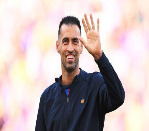 用冠军告别!前巴萨传奇正式挂靴退役,结束17年辉煌生涯