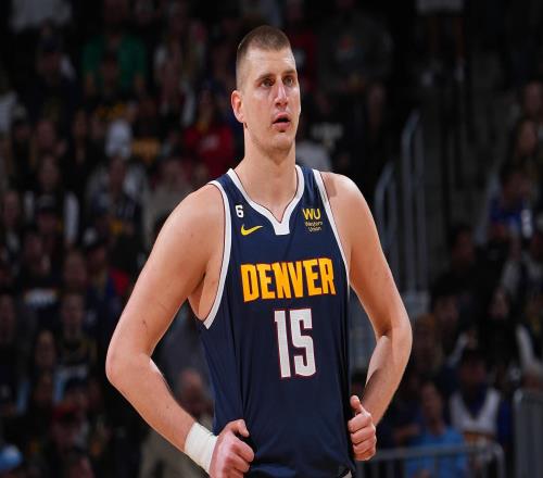 楊瀚森想要簽名合影約基奇：我打爆他得了高分就可以