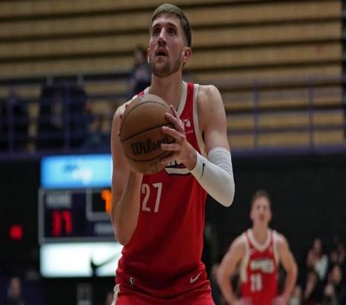 藏龙卧虎！杨瀚森在开拓者二队的替补曾是肯塔基大学的先发中锋