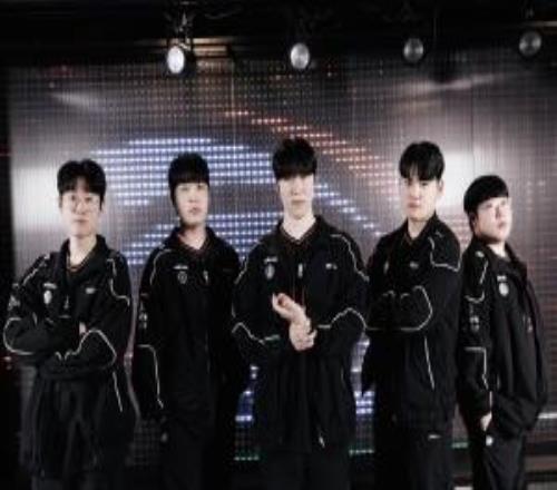 和UP坐一桌!HLE无缘季后赛成为四大赛区中第二支备战第二赛段的队伍