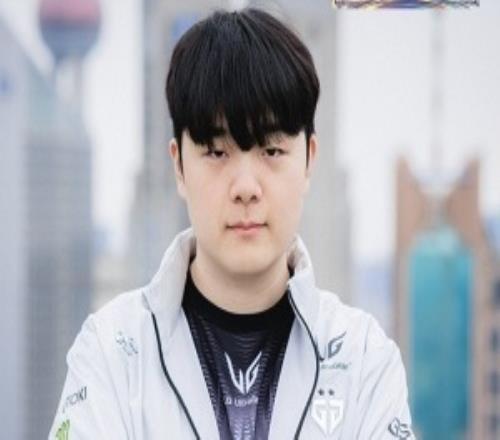 中國粉絲熱議Canyon離隊:挺好的不用當背鍋位每次輸比賽公式罵打野