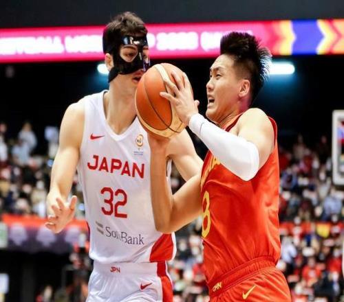 中国男篮决战日本男篮万众瞩目!郭士强押宝四大射手,CCTV5直播