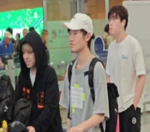 BLG發布選手動態：歡迎冠軍小碧們回家