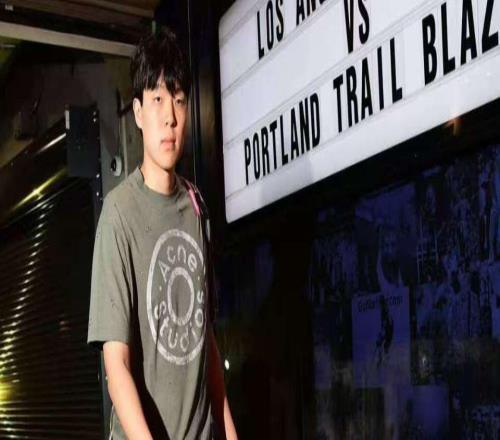 主帅解释瀚森现状:还是新秀不能打很长时间要时间适应速度对抗