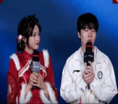 赛前采访Rookie：希望今天能有更好的发挥，最近团队配合太差了