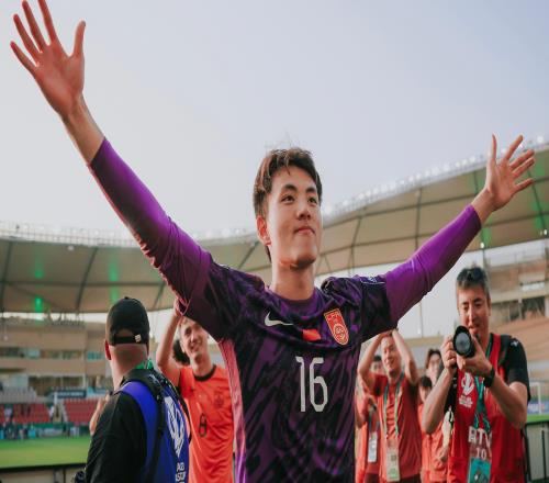 李昊引中超豪门哄抢!3支球队欲出手,身价2000万,切尔西在关注