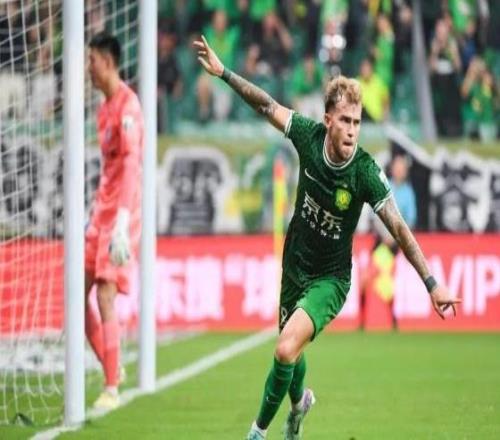 国安中场外援年底合同到期,拒不续约坚决要离队,反而是个好消息