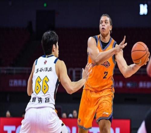 CBA最新消息!顶级大外援加盟北京首钢,上海男篮主力外援受伤