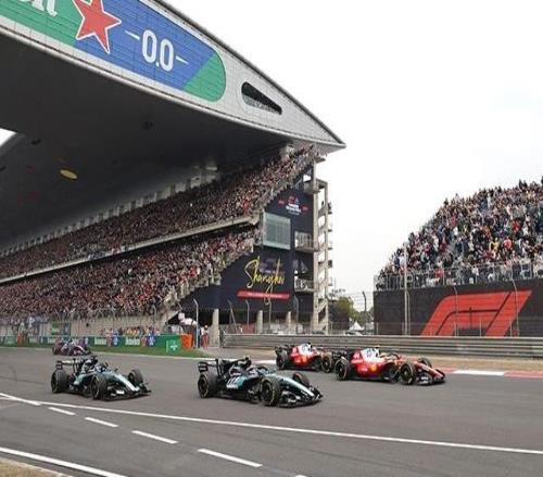 F1中国大奖赛19岁安东内利夺冠，新王者背后的规则变革