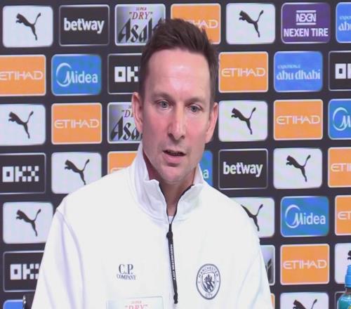 林德斯:渣叔跟我说,如果我不去给瓜帅当助教他就要去了