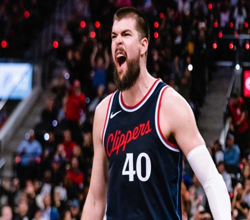 六连胜中,卢:祖巴茨主动要求替补,不想破坏球队的化学反应