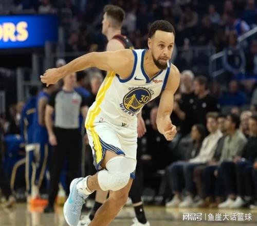 NBA最新排名出炉！火箭两队大爆冷，勇士渔翁得利，一队甩开湖人