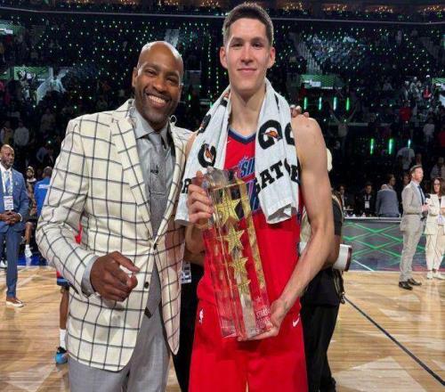 篮网官宣:8号秀杰明因伤赛季报销曾连34场命中三分新秀历史第一