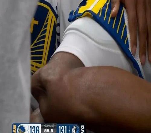 重伤!担架抬走!骨头外凸!全场球员都哭了....