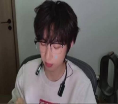 Baolan：我對任何遊戲除非它對我工作有實際幫助不然不會很上癮