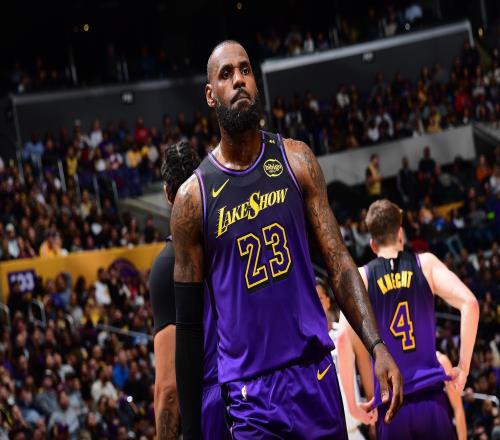 ESPN盤(pán)點(diǎn)詹姆斯新賽季里程碑：距離NBA歷史常規(guī)賽出場(chǎng)數(shù)紀(jì)錄僅差50場(chǎng)