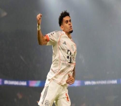 迪亚斯双响创纪录+染红离场,拜仁21大巴黎,打破魔咒豪取16连胜