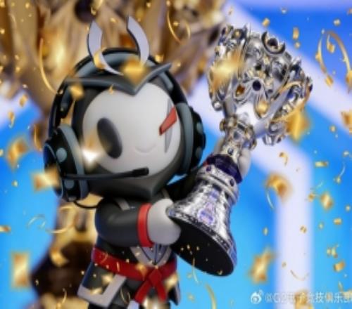 G2愚人节整活：宝正式继承S9冠军奖杯设计师开始重做皮肤吧