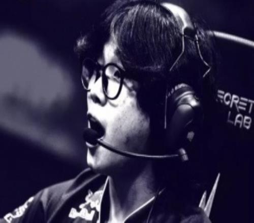 Yike决胜局螳螂血洗对手，KC鏖战五局挺进决赛