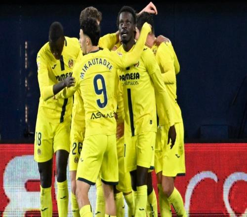 西甲最新积分战报:巴萨登顶,黄潜21绝杀,皇家社会逆袭