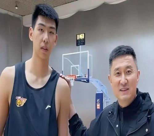 曝NBA兩大中鋒或空降CBA！遼粵最新動態，新賽季爭冠格局有變