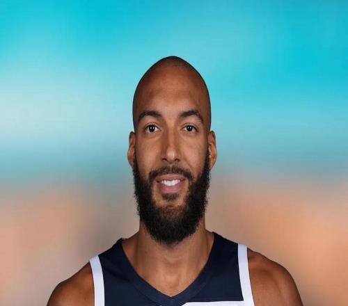 戈貝爾這句"餓不餓"，戳破了職業體育的殘酷真相