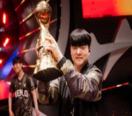 中單行不行我三叔還看不出來理性討論：Canyon重回GEN是不是因為HLE續(xù)約了Zeka