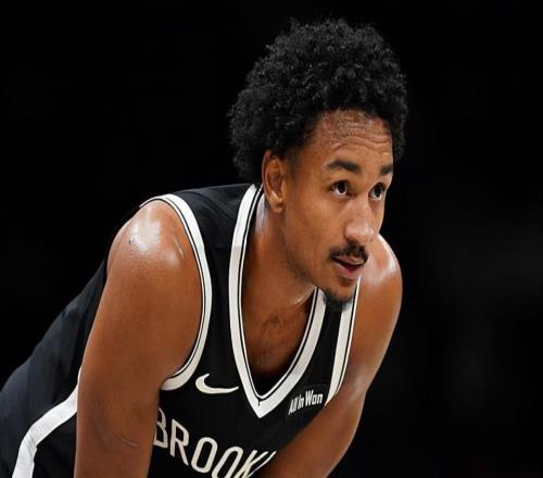 得分能力出色但防守糟糕,老鹰弃将在湖人二队的表现起伏不定